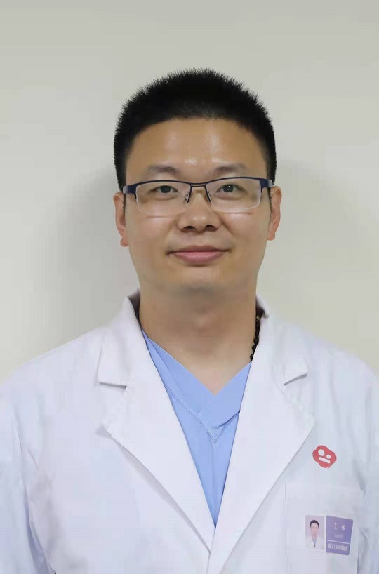 王偉.jpg 王偉.jpg